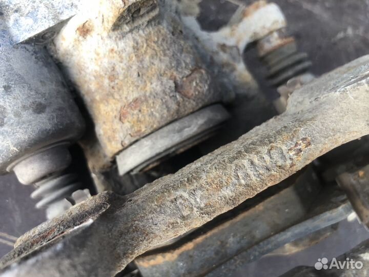 Суппорт задний Audi a4 b8 2.4 bdw
