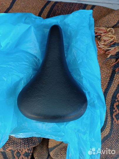 Сиденье велосипедное