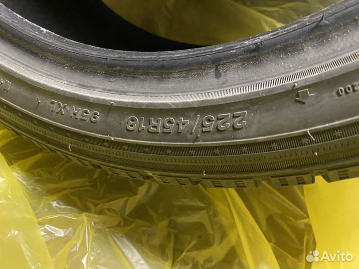 Sailun Ice Blazer Alpine 225/40 R18 и 245/40 R18