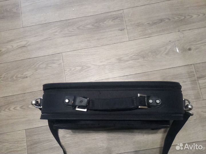 Сумка-портфель для ноутбука. Фирма Dell оригинал