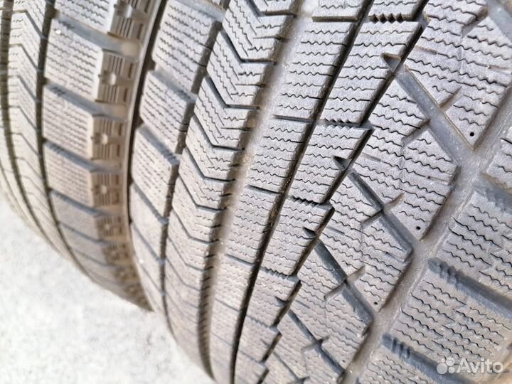Bridgestone Blizzak VRX 225/50 R18