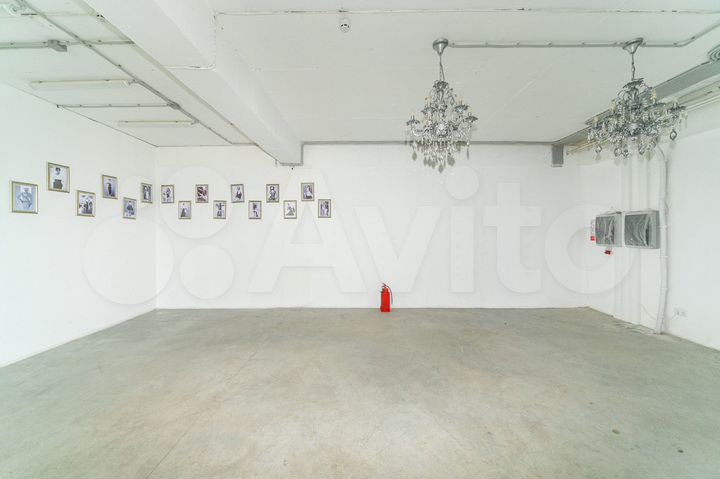 Свободного назначения, 2000 м²