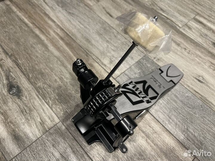 Педаль для бас барабана Tama новая