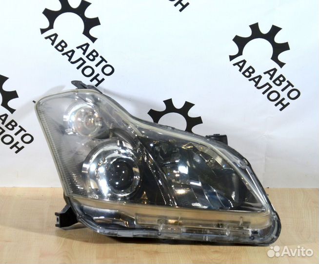 Фара Toyota Blade