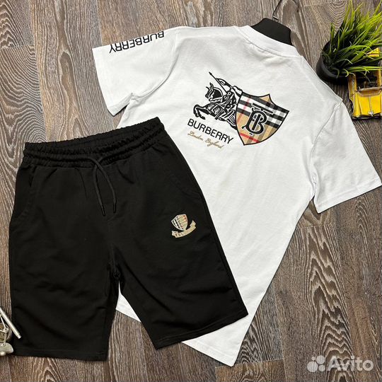 Комплект футболка и шорты Burberry