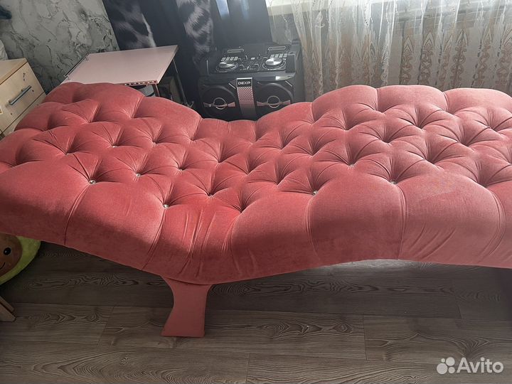 Кушетка для наращивания ресниц