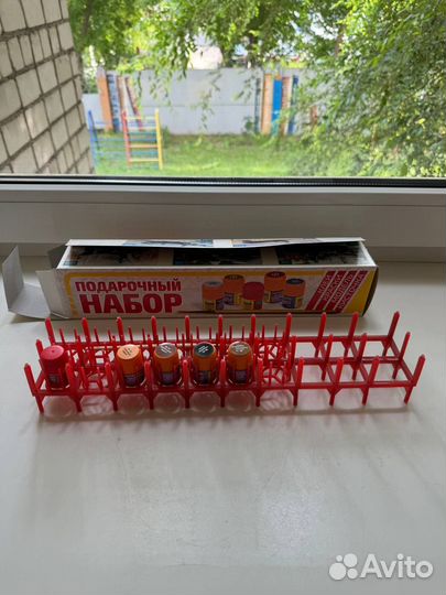 Модель самолета Су-37 для сбора