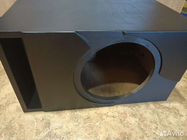 Сабвуфер под 10