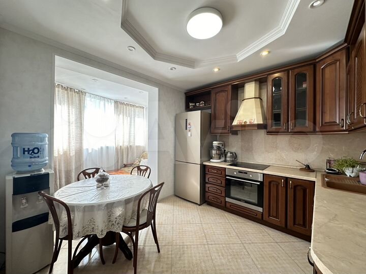 2-к. квартира, 61 м², 7/25 эт.