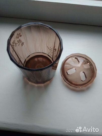 Стакан для зубных щеток