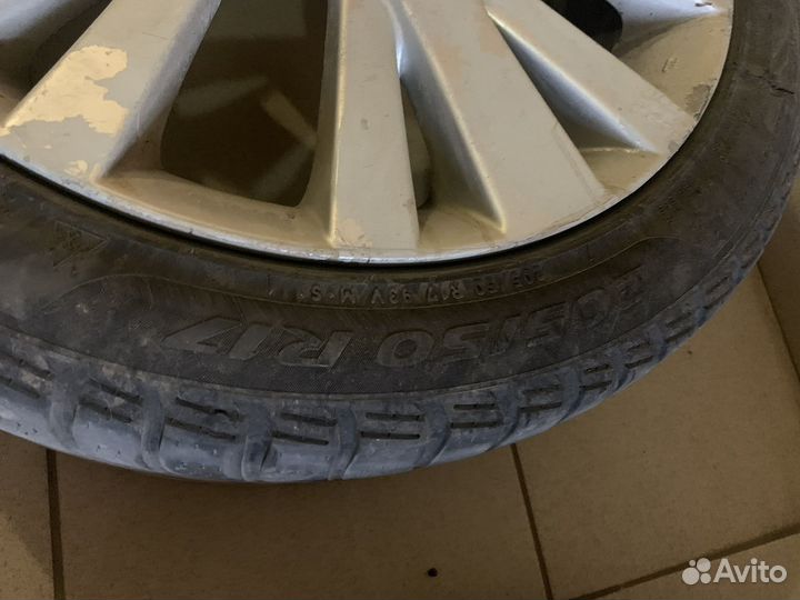 Bridgestone TRR 215/45 R17
