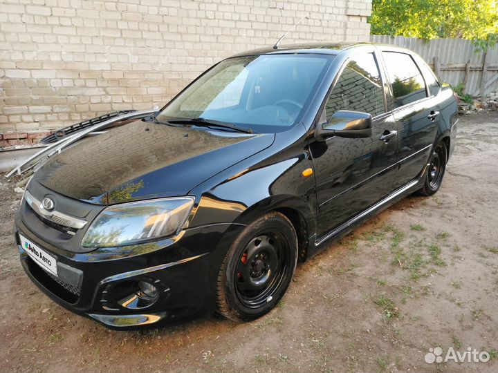 LADA Granta 1.6 МТ, 2015, 100 000 км