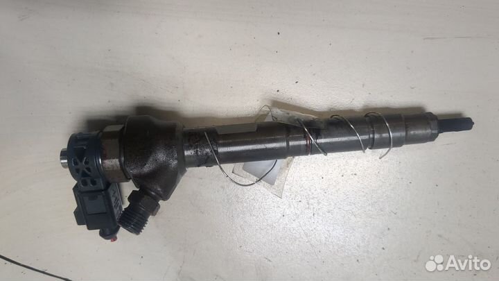 Форсунка топливная Volkswagen Scirocco 2008, 2014