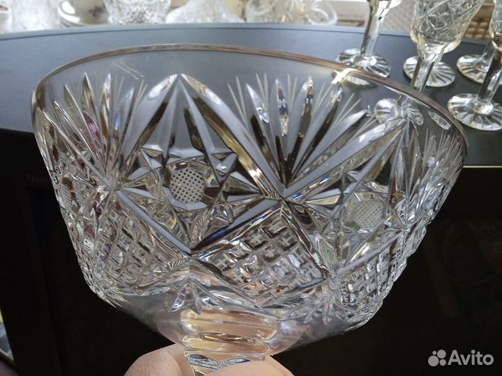 Хрустальная ваза Чехословакия, рог цветной