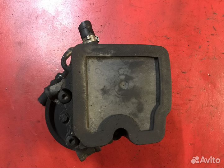 Насос гур Mercedes W211 2.2 646.811