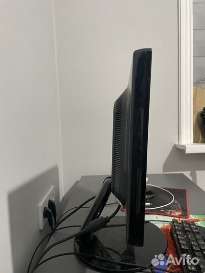 Монитор LG flatron L197WH