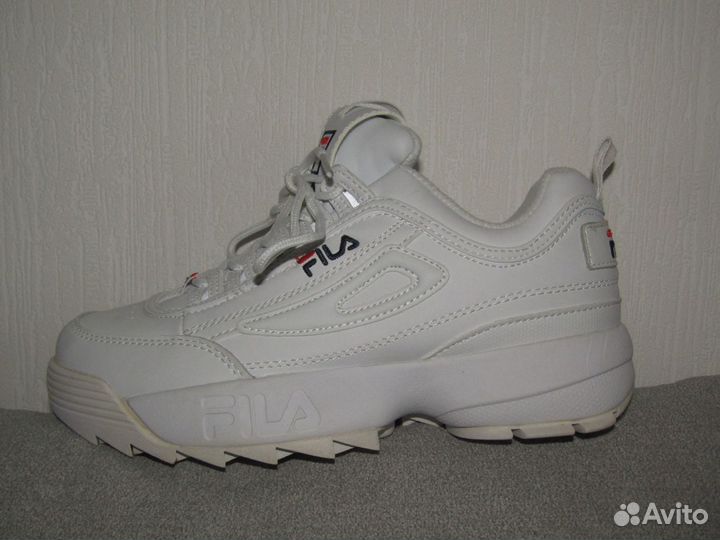 Кроссовки fila 38