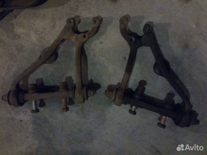 Продам рычаги передней подвески Нива 21214