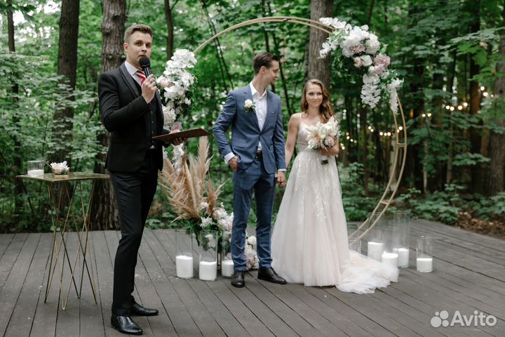 Ведущий с диджеем (DJ) на свадьбу