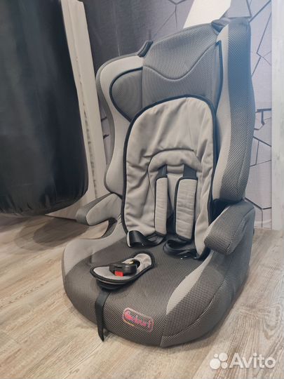 Автомобильное детское кресло от 9 до 36 кг