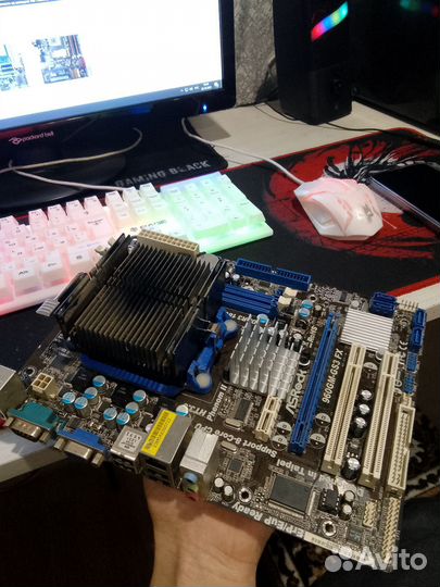 Материнская плата с процессором