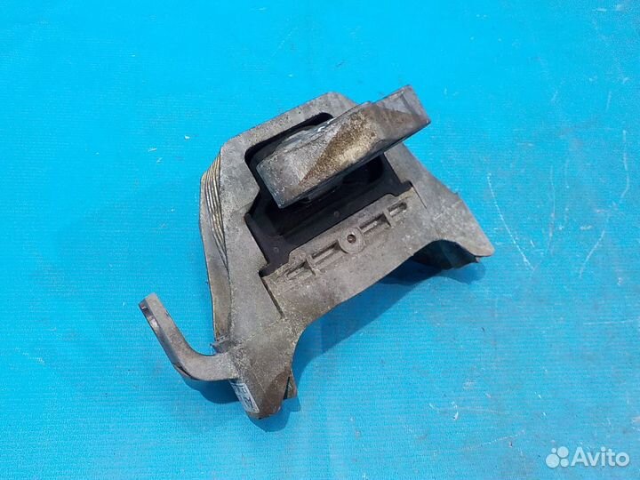 Опора двигателя (подушка) правая Chevrolet Cruze 2