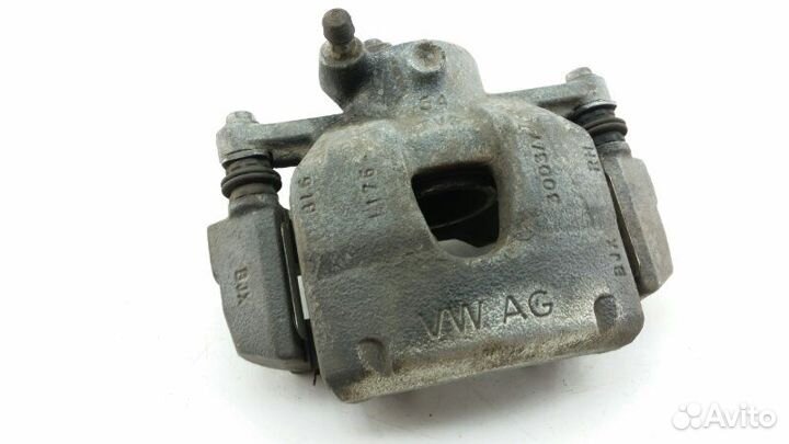 Суппорт передний правый Volkswagen Polo 612 cwvb