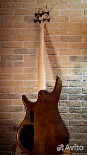 Бас-гитара ibanez GSR200B-WNF