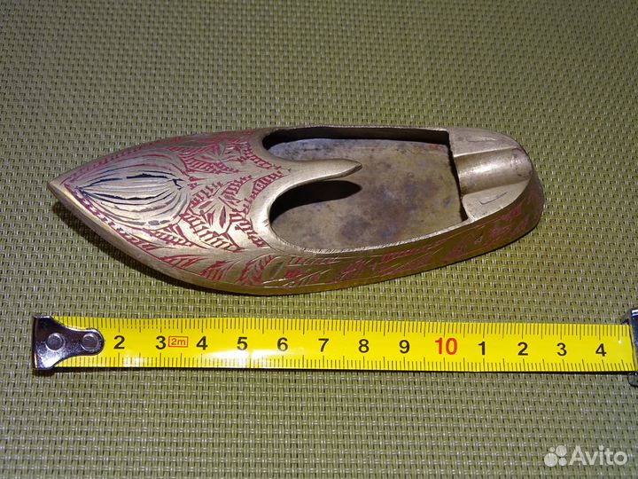 Пепельницы туфелька, ножка