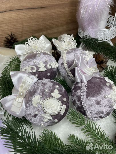 Новогодние игрушки