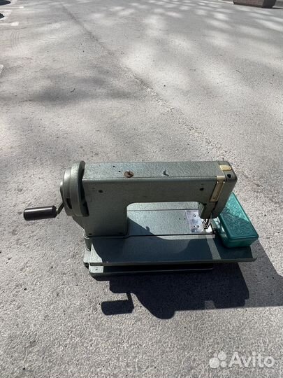 Швейная машинка