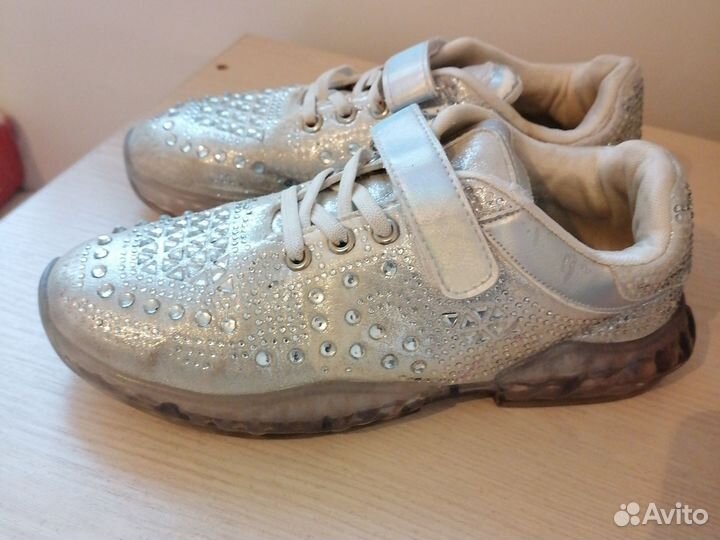 Кроссовки д/дев