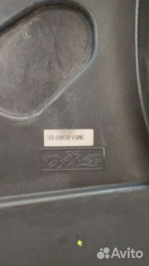 Вентилятор охлаждения двигателя Ford Focus