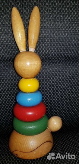 Деревянная игрушка пирамидка заяц СССР