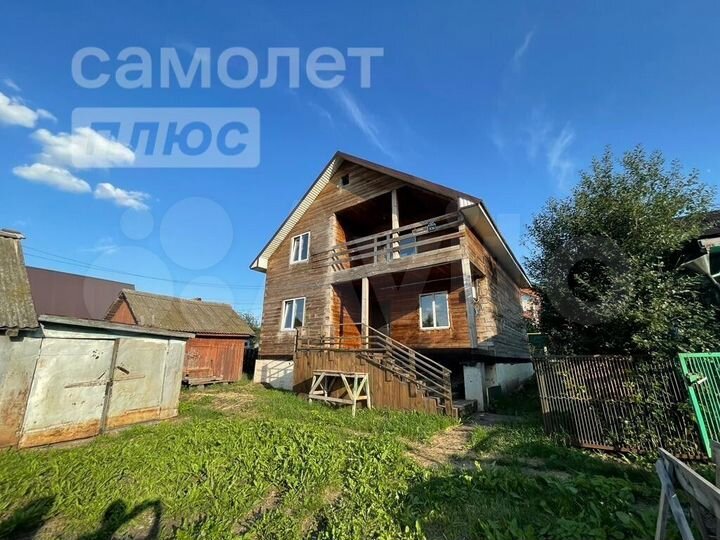 Дом 600 м² на участке 6 сот.