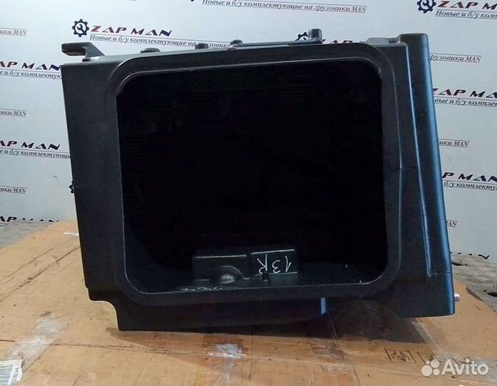 Ящик инструментальный правый Man Tgl