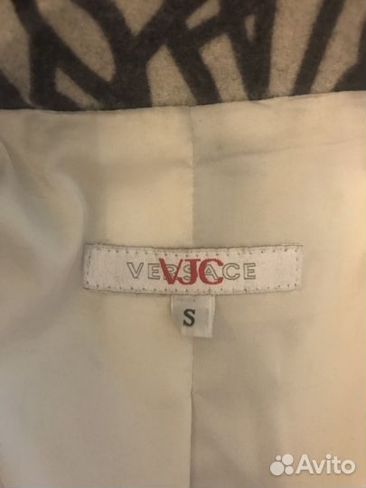 Пальто Versace