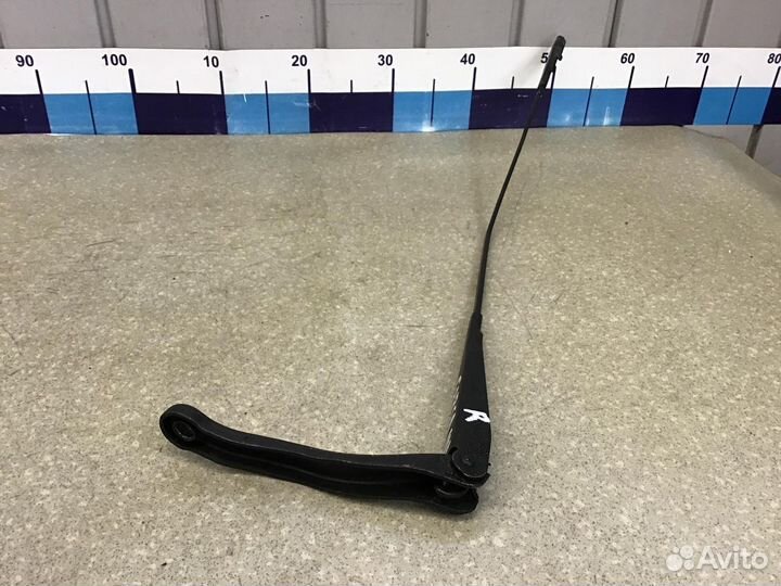 Поводок стеклоочистителя передний правый Opel Cors