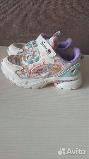 Кроссовки для девочки