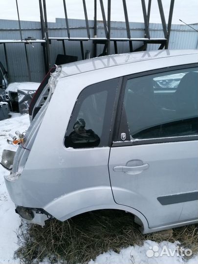 Задняя часть кузова Ford Fiesta 5