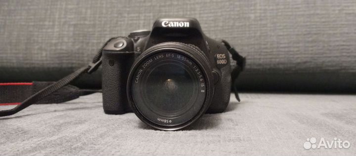Зеркальный фотоаппарат canon eos 600D 18-55 kit