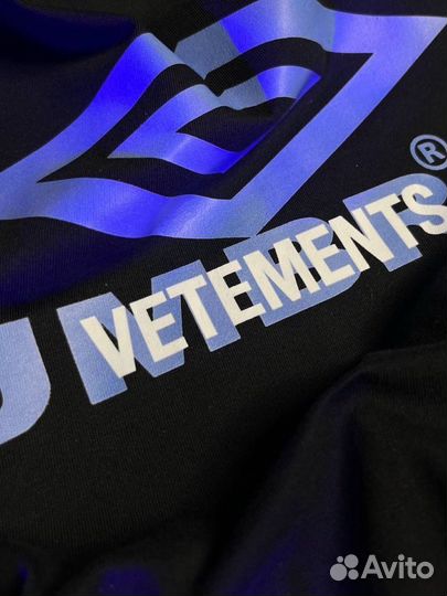 Футболка Vetements x Umbro