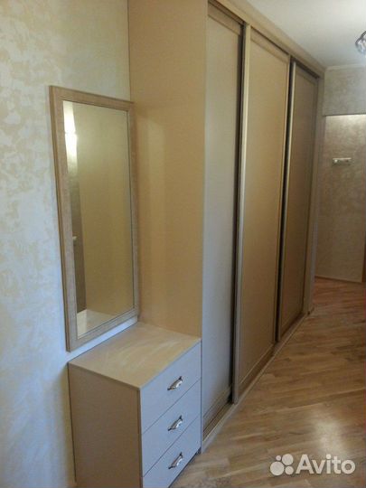 Шкаф купе с зераклом в спальню