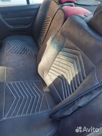 Чехлы на автомобиль универсальные