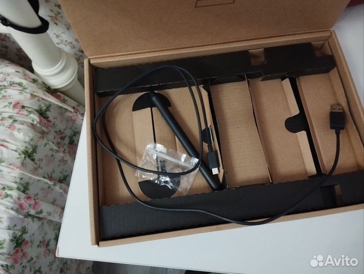 Графический планшет Wacom One by Wacom Medium