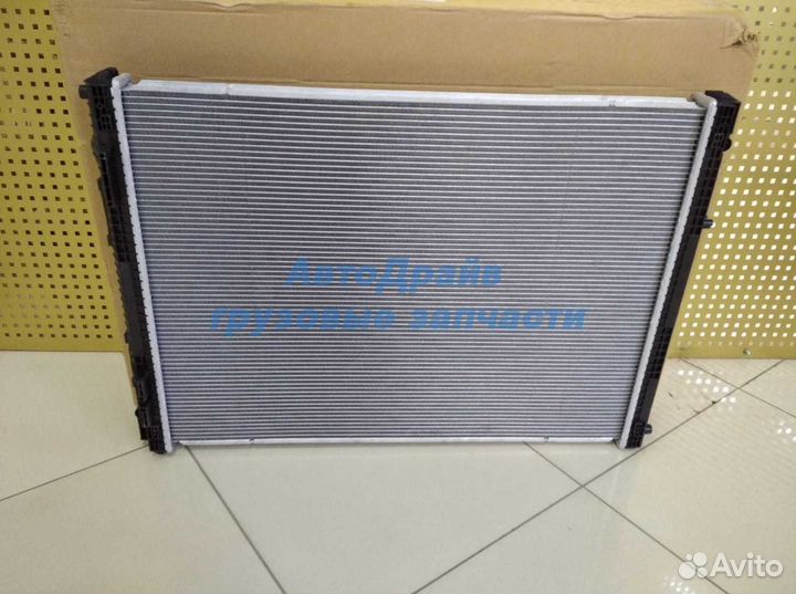 Радиатор Ман Ф2000 без рамки