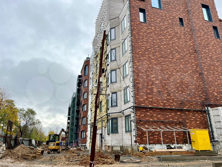 3-к. квартира, 99,7 м², 2/5 эт.