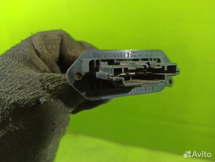 Резистор отопителя Mazda 3 Sedan BK Z6 2008