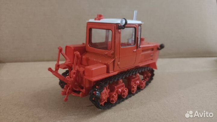 Модель трактора Т 175 Волгарь 1/43