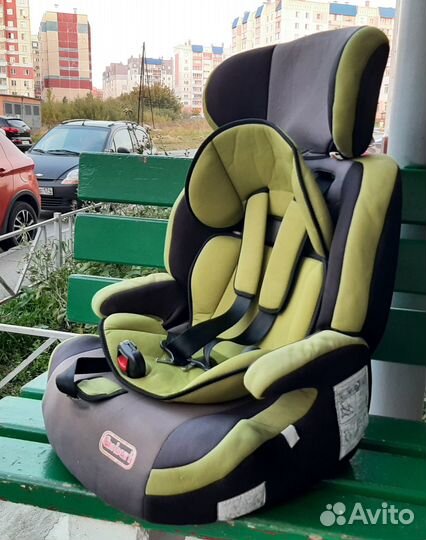 Автокресло с подголовником до 36кг